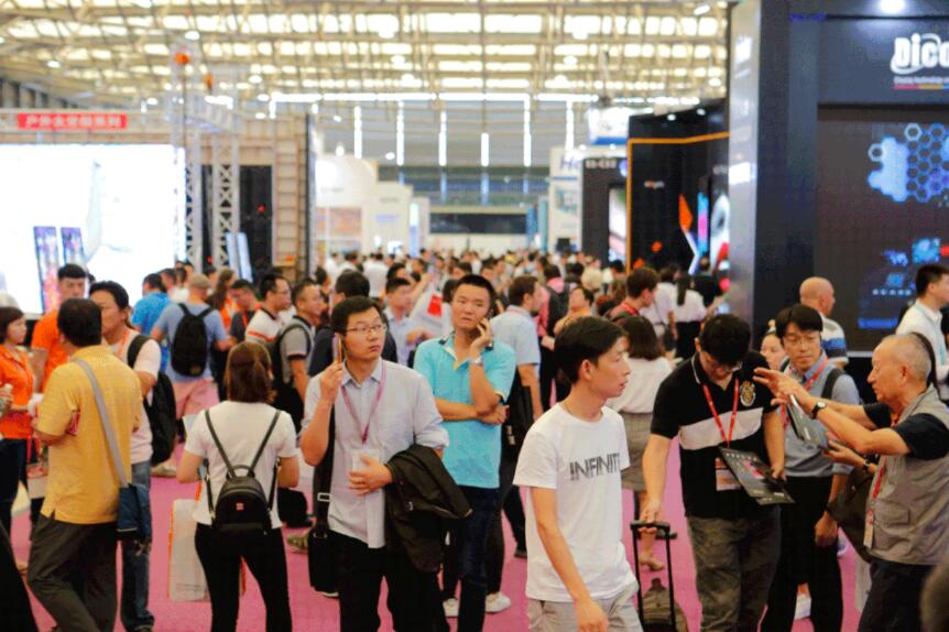 上海也能看到LED大屏顯示和燈光音響，就在9月！